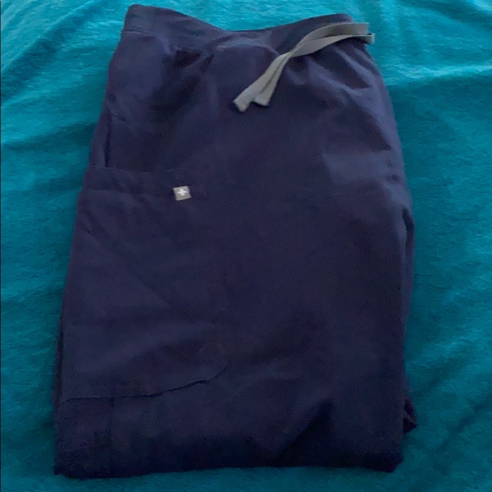 2XL FIGS scrub pants.